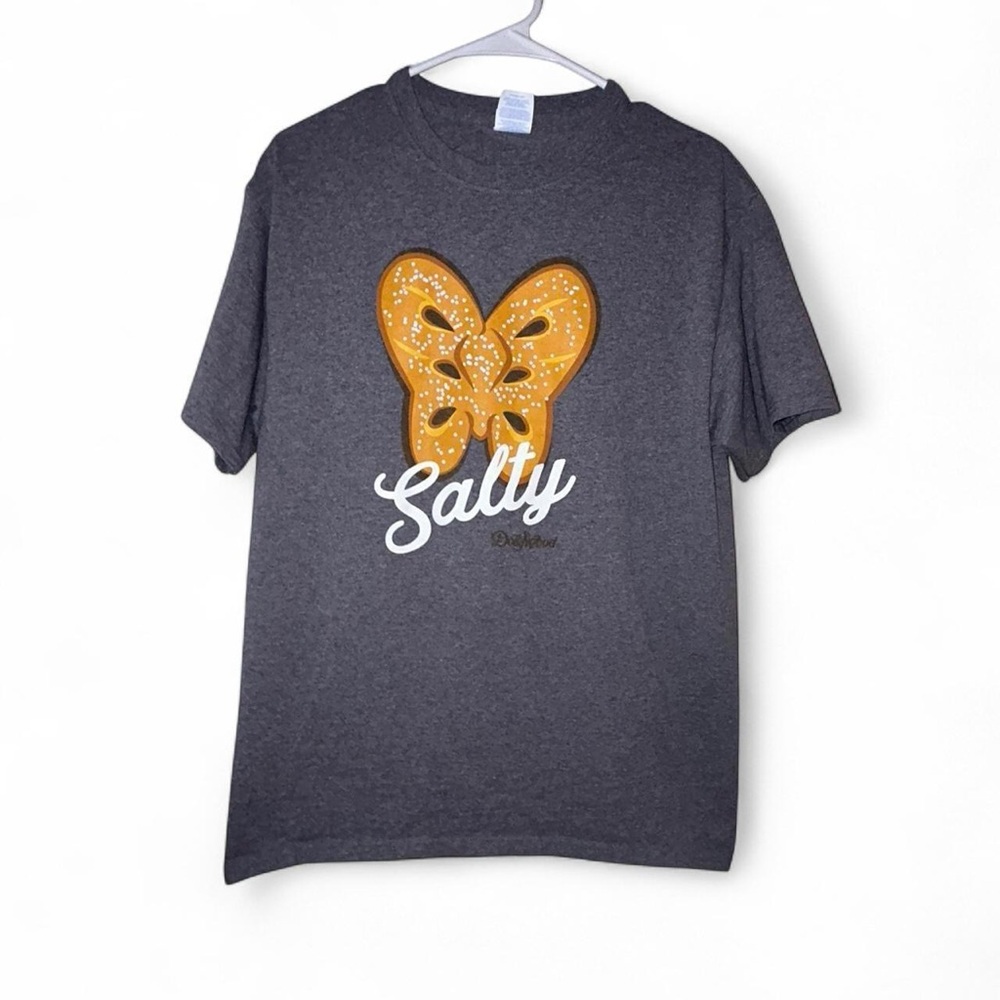 Port & company Dollywood Salty tee size medium